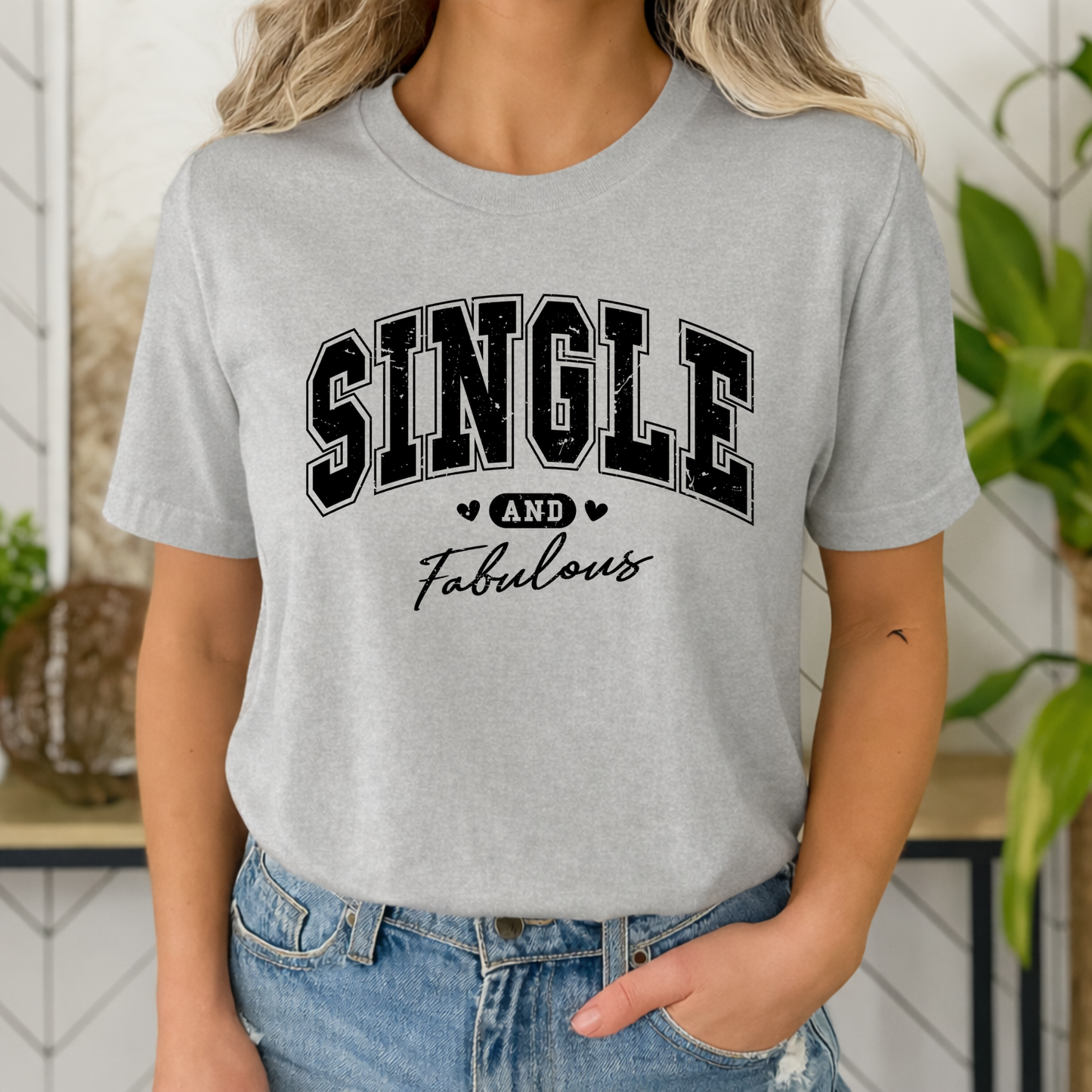 T-shirt - Single and Fabulous