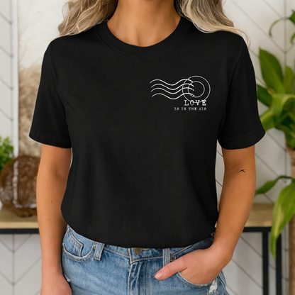 T-shirt - Love Is In The Air